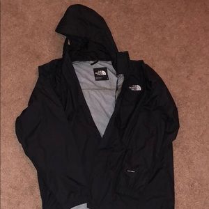 Men’s black NORTH FACE rain jacket